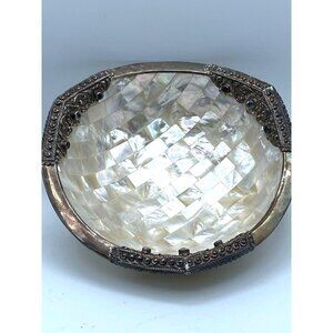 Round Bowl White MOP Shell With Sterling Silver And Blue Topaz, Amethyst Stones/